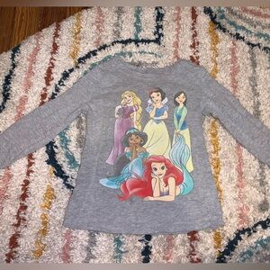 Old Navy Gray Long Sleeve Kids Tee with Princesses